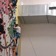 účastník zážitku (Praha, 12) na Individuální lekci lezení na stěně pro děti