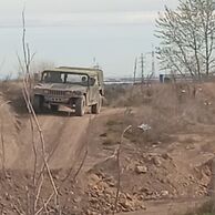 Eduard Bukáček (Chrudim, 51) na Projížďce ve vojenském Humvee