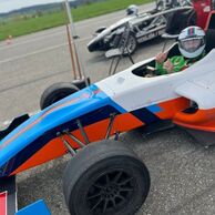 účastník zážitku (Vlčnov, 33) na Jízdě v Ariel Atom a formuli F4 na okruhu