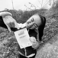 účastník zážitku (Brno, 20) na bungee jumpingu z mostu