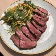Miloslav Mučička (Jeneč, 57) na Kurzu vaření: Masa, steaků a burgerů