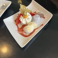 Anna Valerie Senková (Beroun, 20) na Exkluzivním degustačním sushi menu