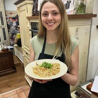 Tereza Nepodalová (Čelákovice, 22) na Asii na talíři