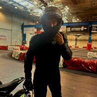 Petr Valenta (Ústí nad Labem, 58) na Jízdě na elektrické motorce