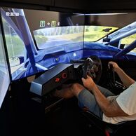 Petr Němec (Častrov, 42) na Profesionálním simulátoru závodních automobilů
