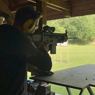 Nikolas Cejnek (Jihlava, 26) na Zážitkové střelbě: Speciální jednotky - 10 zbraní