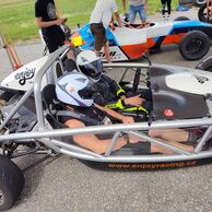 Petr Jelínek (Vyškov, 60) na Jízdě ve formuli na okruhu