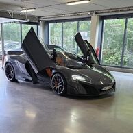 Radek Pospíšil (Praha, 55) na Jízdě v McLarenu 675 LT
