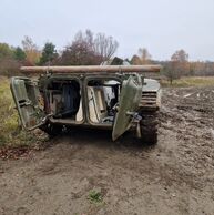 Luboš Tuzar (Hradec Kralove, 34) na Jízdě v obrněném transportéru