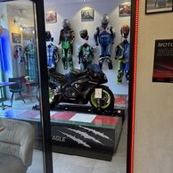 účastník zážitku (Chrudim, 60) na Oficiálním simulátoru motorky na okruzích MotoGP