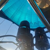 účastník zážitku (Praha, 25) na letu balónem