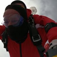 účastník zážitku (Žďár nad Sázavou, 51) na Tandemovém seskoku padákem nad Alpami