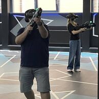 účastník zážitku (Jičín, 36) na VR Aréně - hra dle vašeho výběru