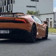Viktor Dubianskyi (Praha, 34) na jízdě v Lamborghini Huracán