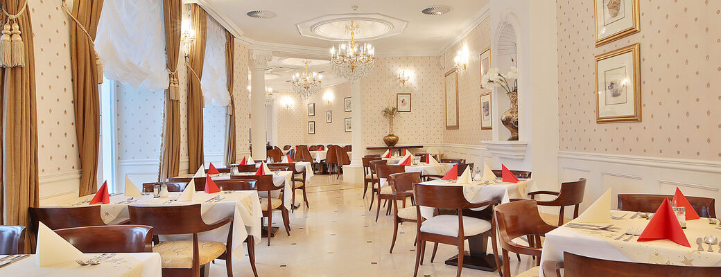 V hotelové restauraci si můžete vychutnat vaše snídaně i večeře.