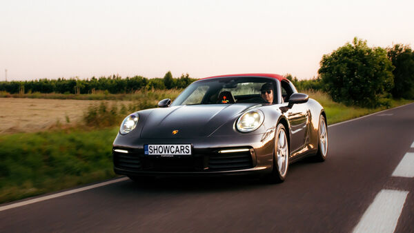 Porsche 911 Carrera 4 Targa