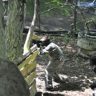 účastník zážitku (Praha, 27) na Paintballu