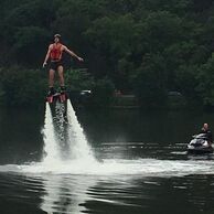 účastník zážitku (Příbram, 29) na Flyboardingu