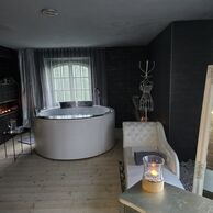 účastník zážitku (Frýdek-Místek, 65) na Romantice s privátním wellness a 4chodovou degustační večeří v Beskydech